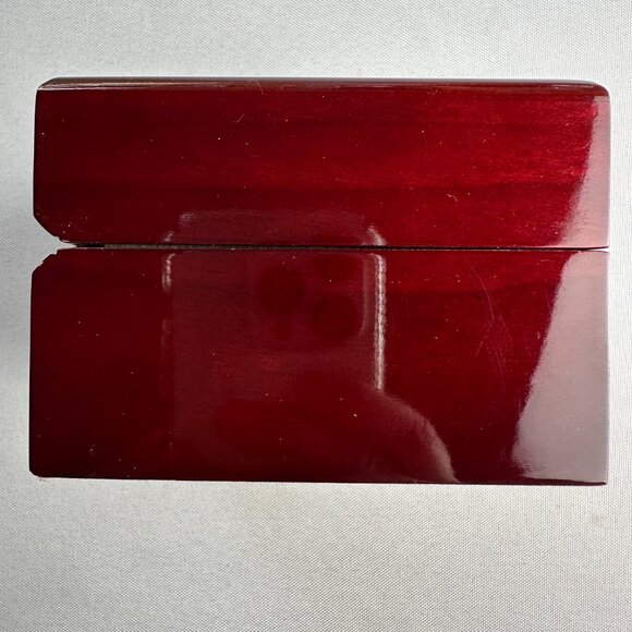 Vintage Jewelry Box High Gloss Lacquer Finish Presentation Gift Box Beige Suede - Picture 9 of 13